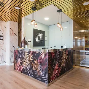 hotel-apartamentos-don-carlos.bilbaohotelsspain.com/
